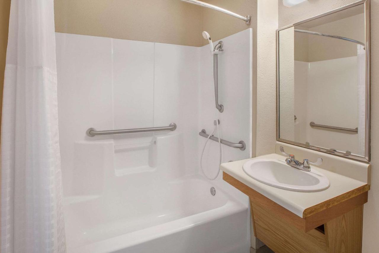 Woodspring Suites Waco Near University Dış mekan fotoğraf